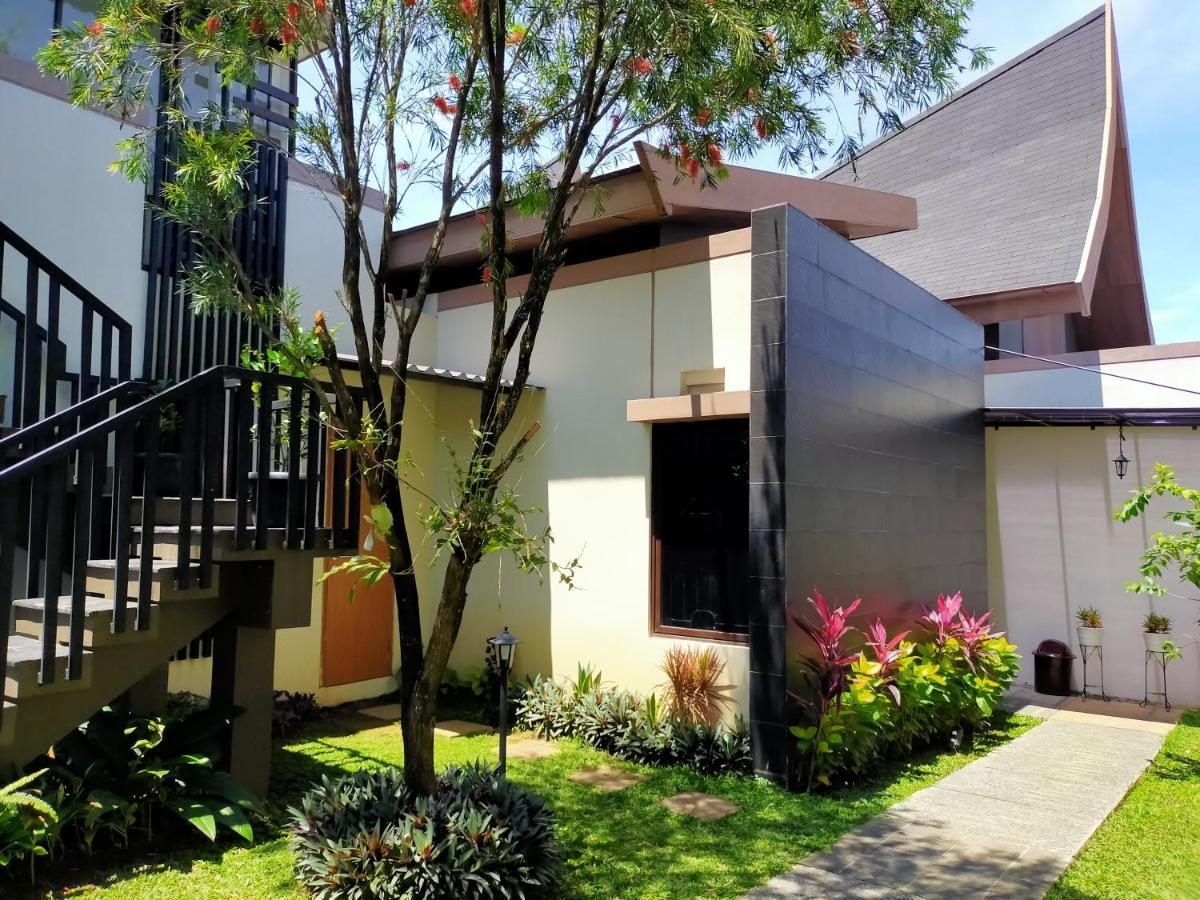 Vimala Hill Villa And Resort - 3 Bedrooms Bogor Exterior photo